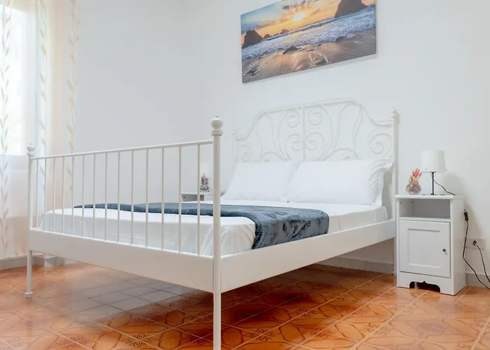 Pensionat Baia Verde - Sea Rooms *