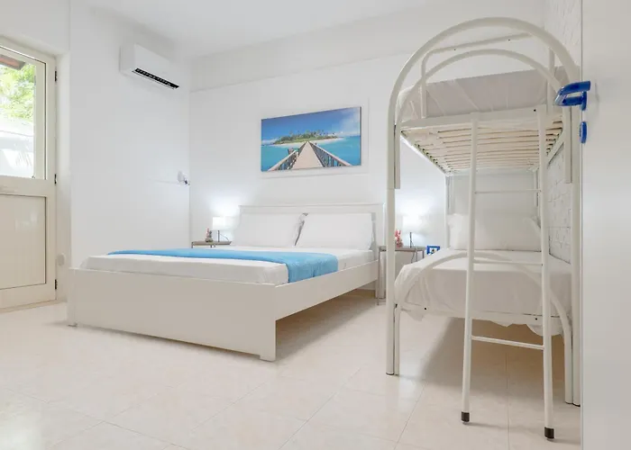 Pensionat Baia Verde - Sea Rooms *